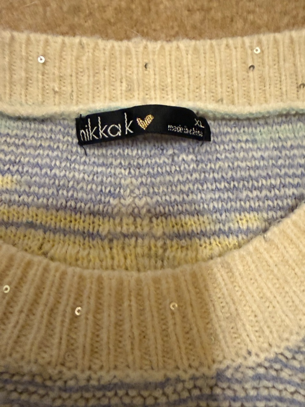 Minimal Pastel Star Pattern Crewneck sparkly Sweater - XL - Picture 6 of 6
